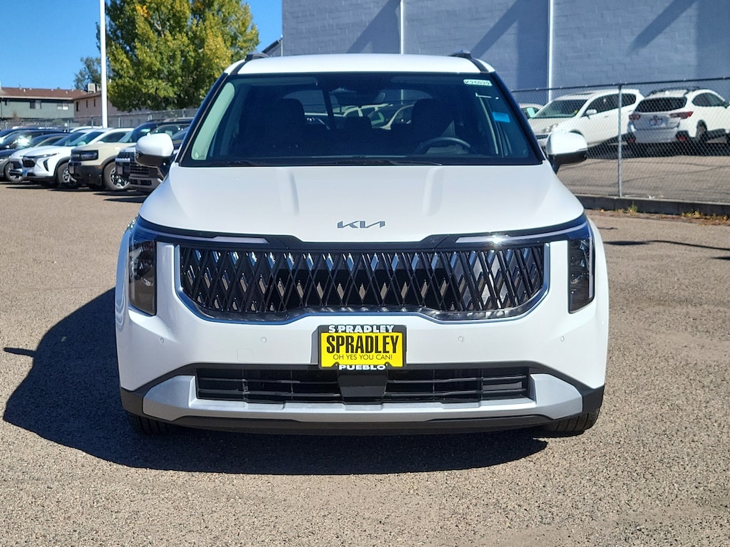 2025 Kia Carnival EX photo 4