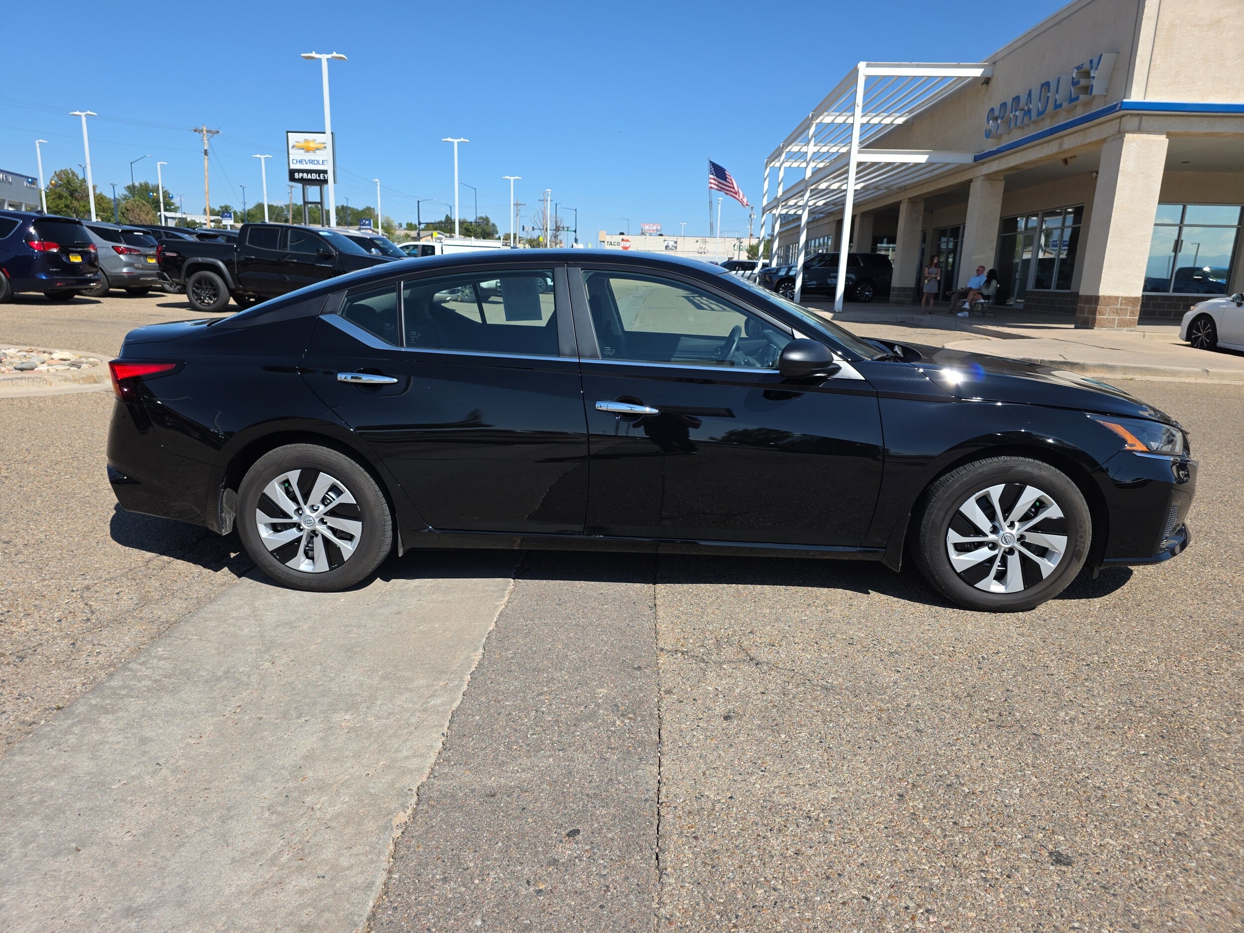 2024 Nissan Altima 2.5 S photo 3