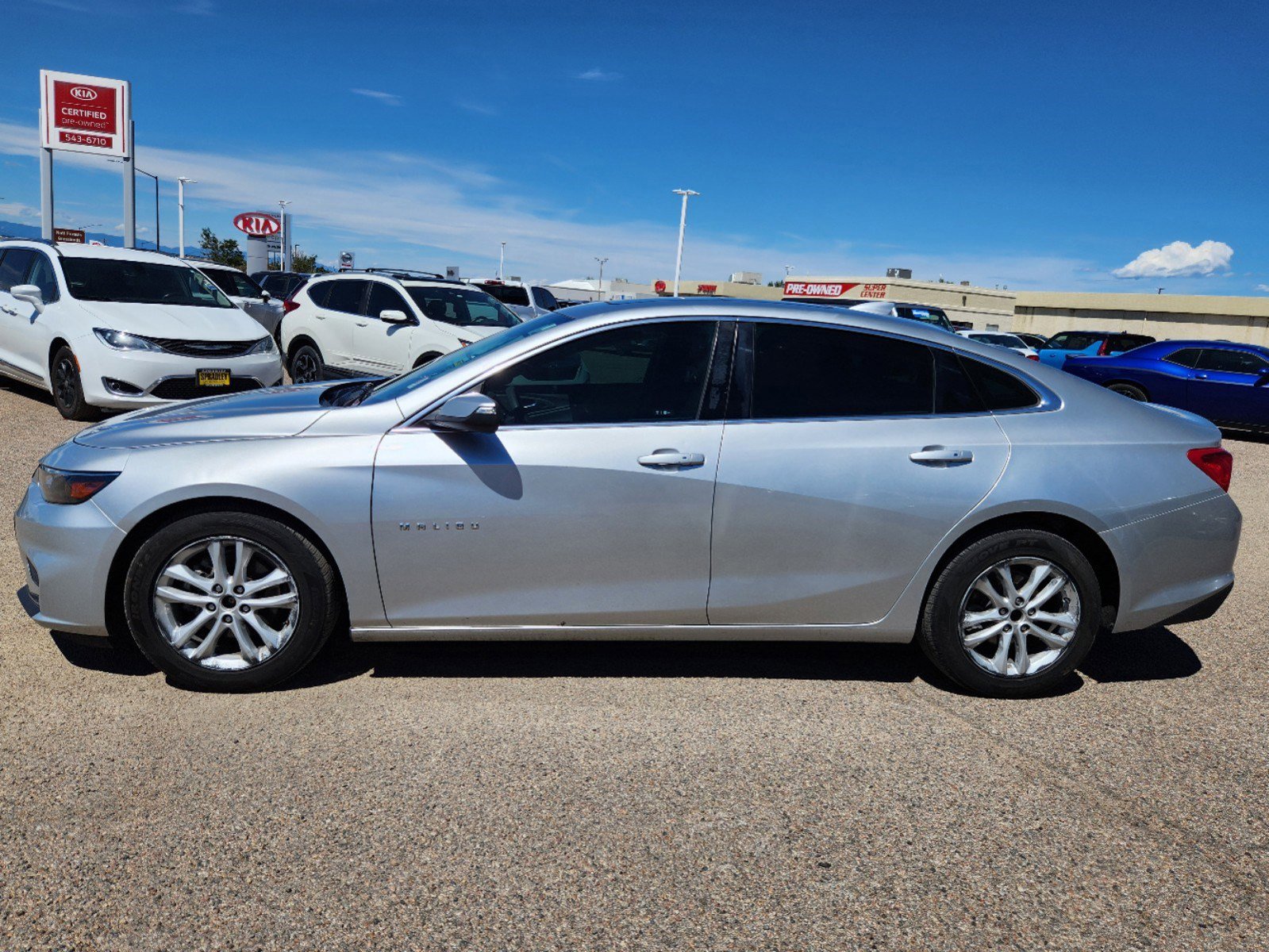 Used 2018 Chevrolet Malibu 1LT with VIN 1G1ZD5ST0JF144333 for sale in Pueblo, CO