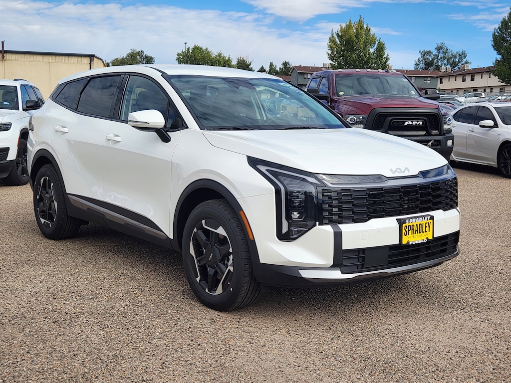 New 2026 Kia Sportage Hybrid S SUV