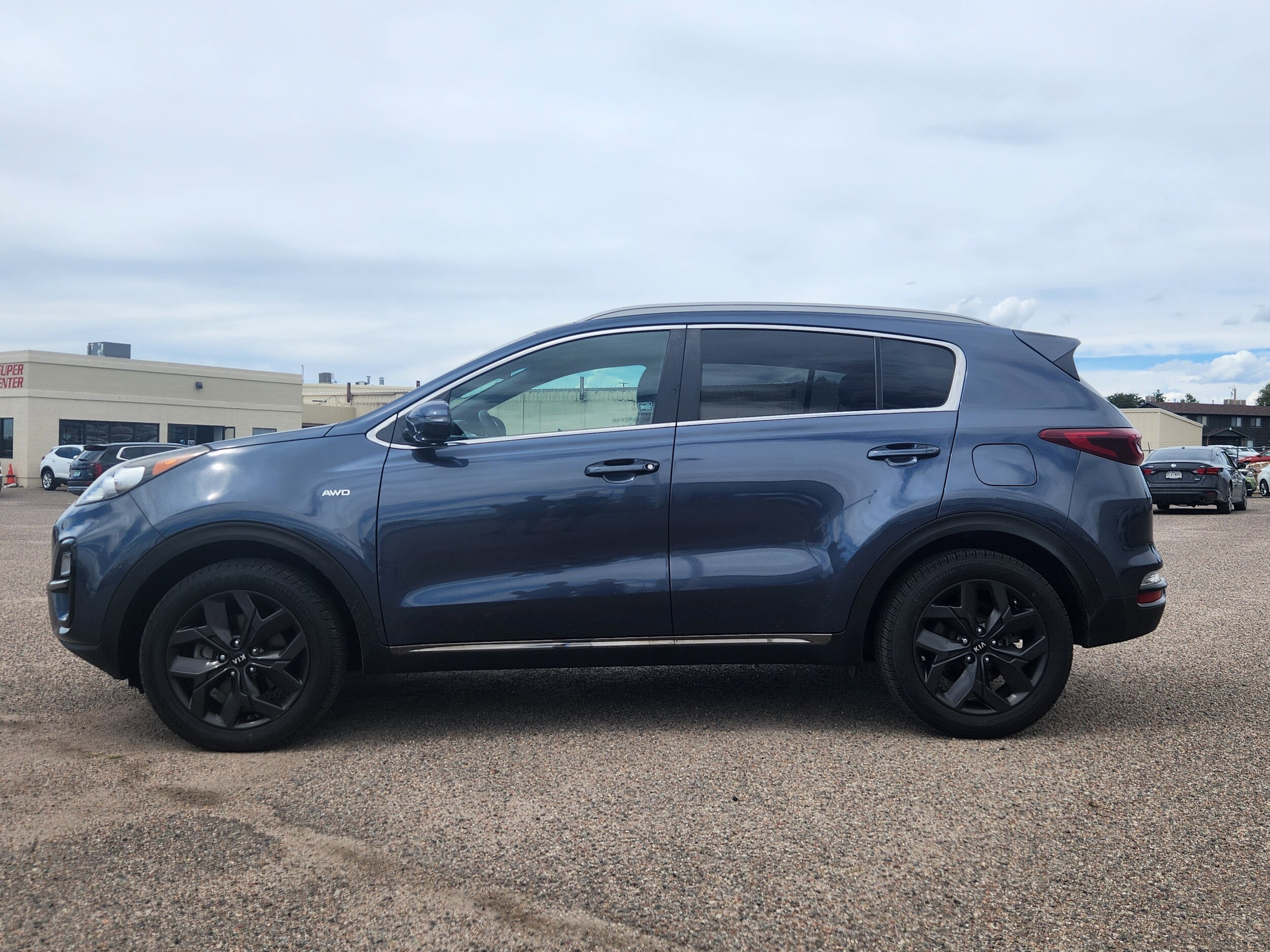 2020 Kia Sportage S photo 2