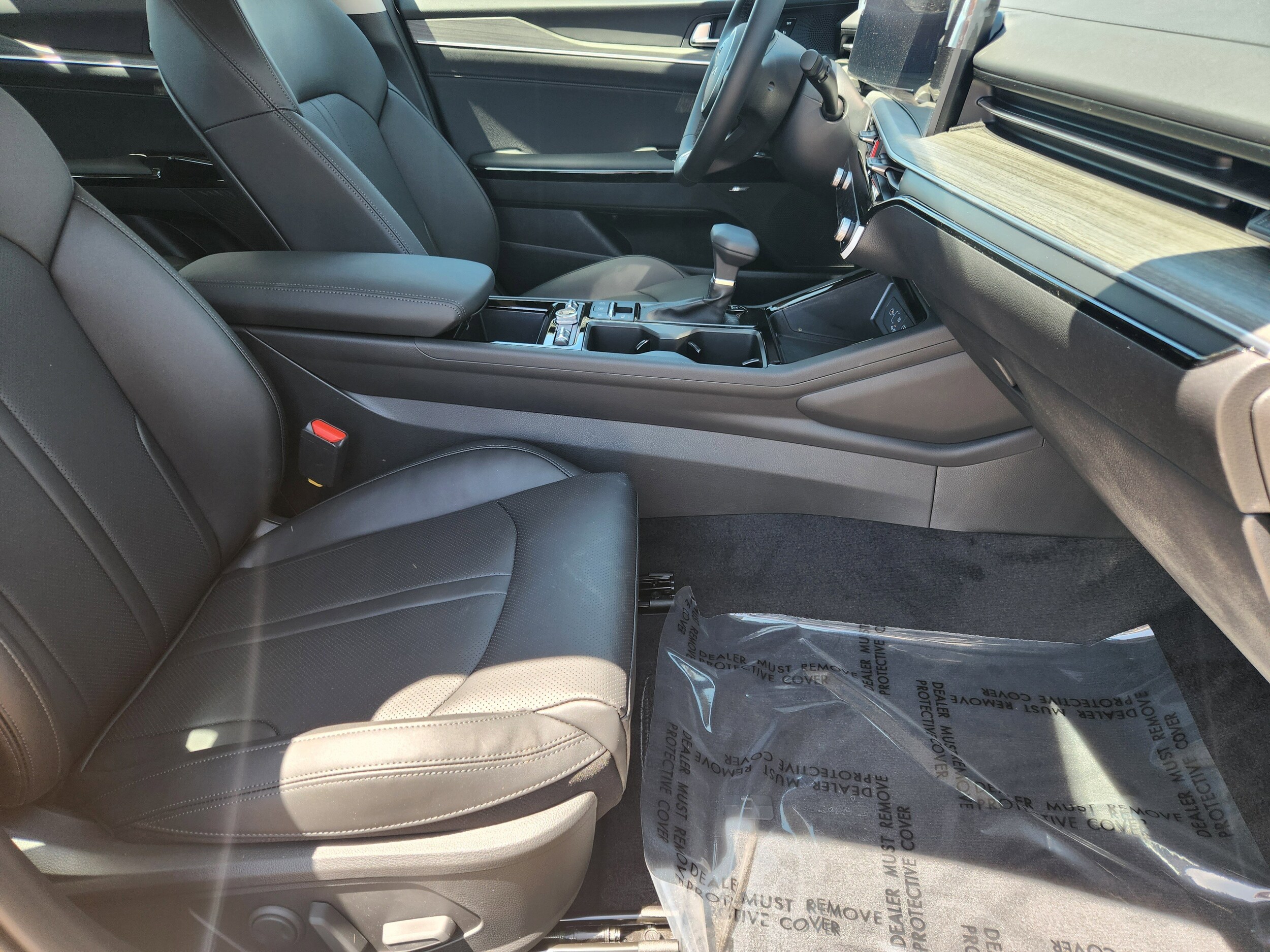 2025 Kia K5 EX - Photo 15