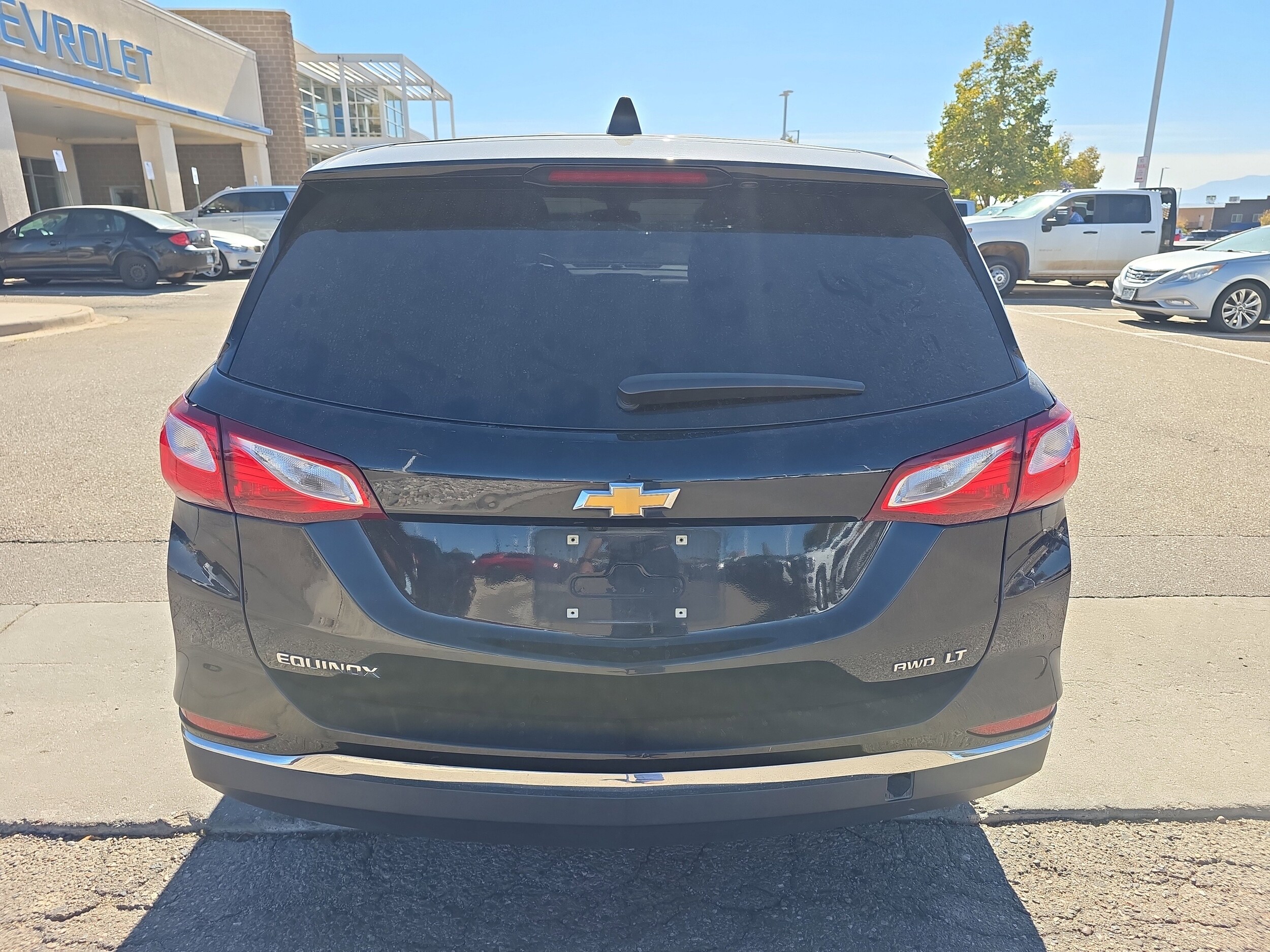 2021 Chevrolet Equinox LT photo 3