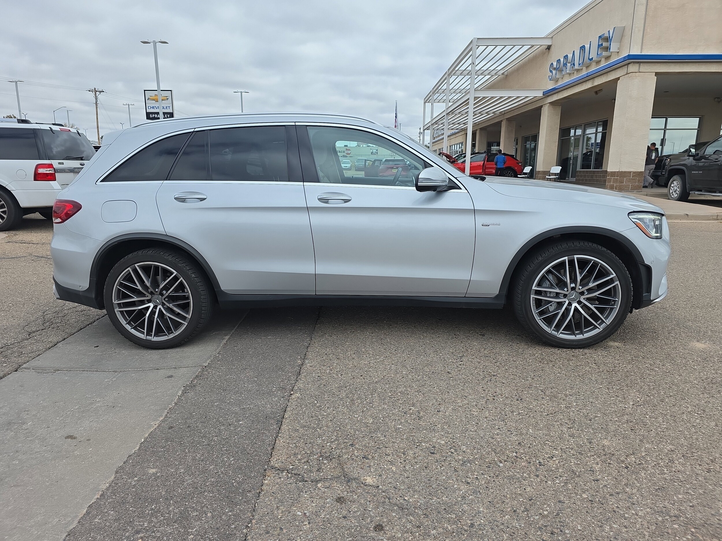 2020 Mercedes Benz GLC AMG 43 4MATIC photo 3