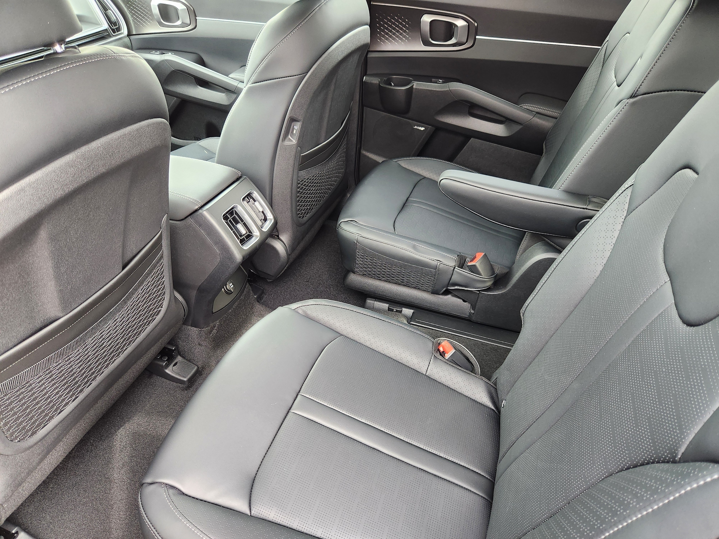 2026 Kia Sorento EX Hybrid - Photo 9