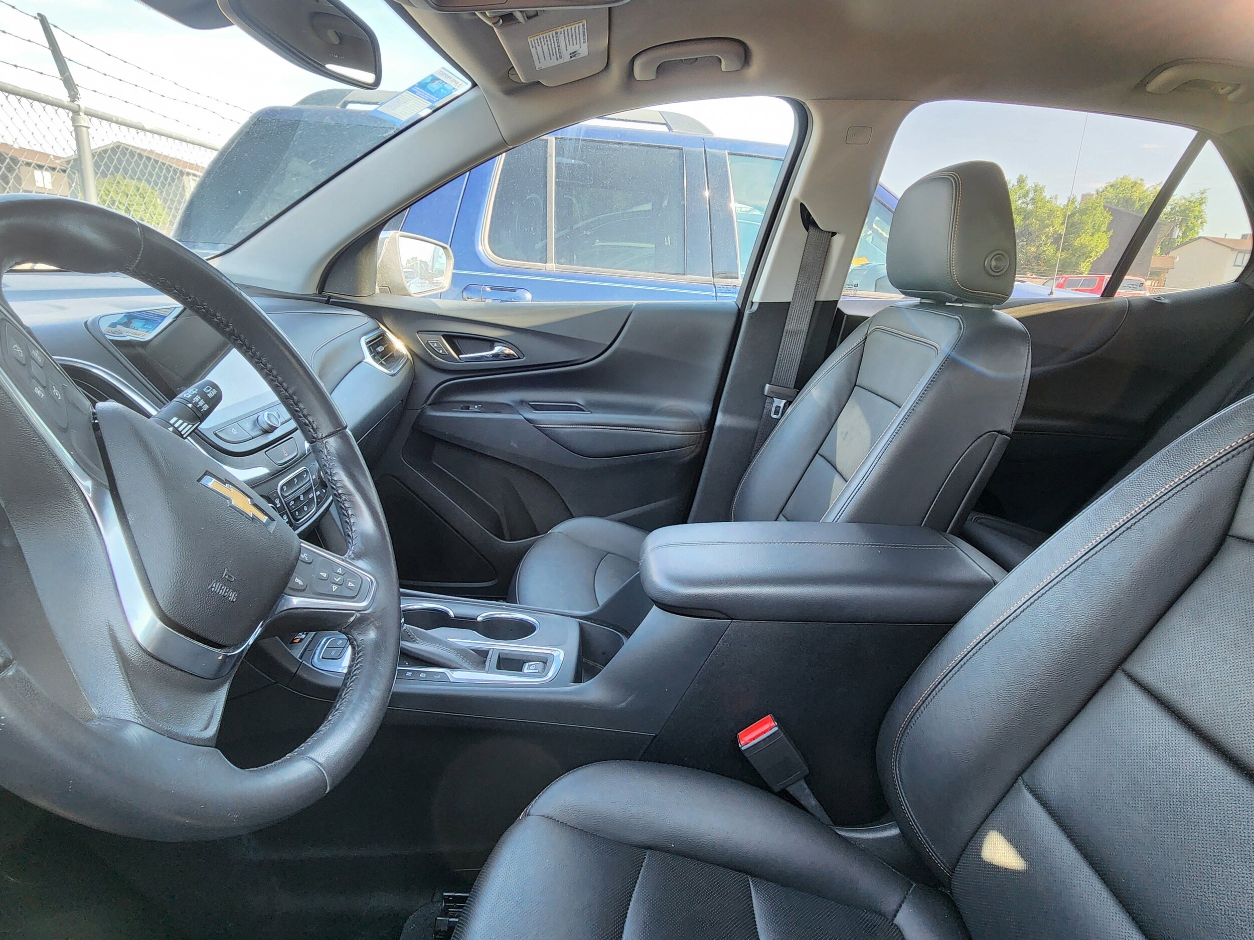 2019 Chevrolet Equinox Premier photo 3