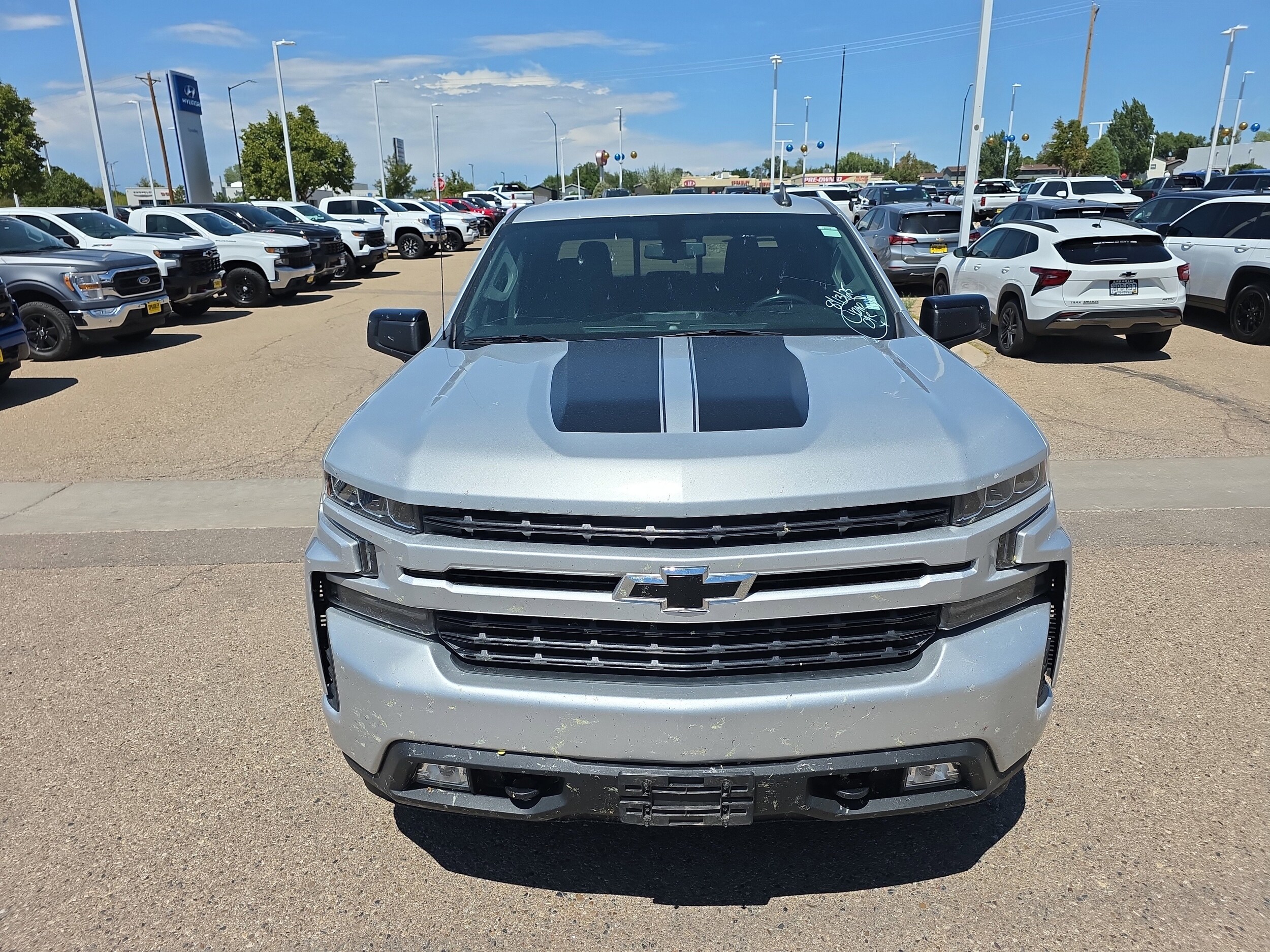 2020 Chevrolet Silverado 1500 RST photo 2