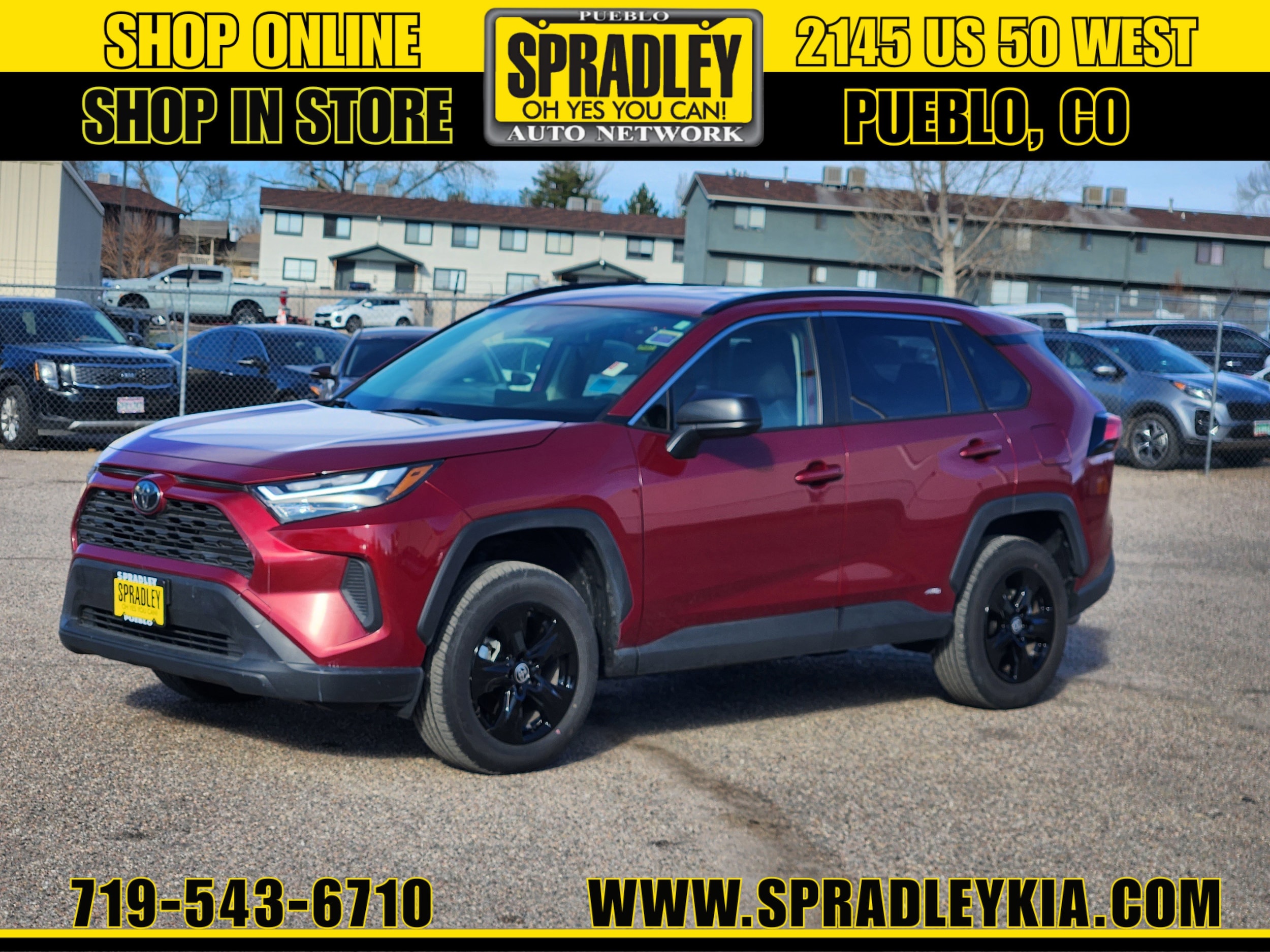 2025 Toyota RAV4 LE's photo