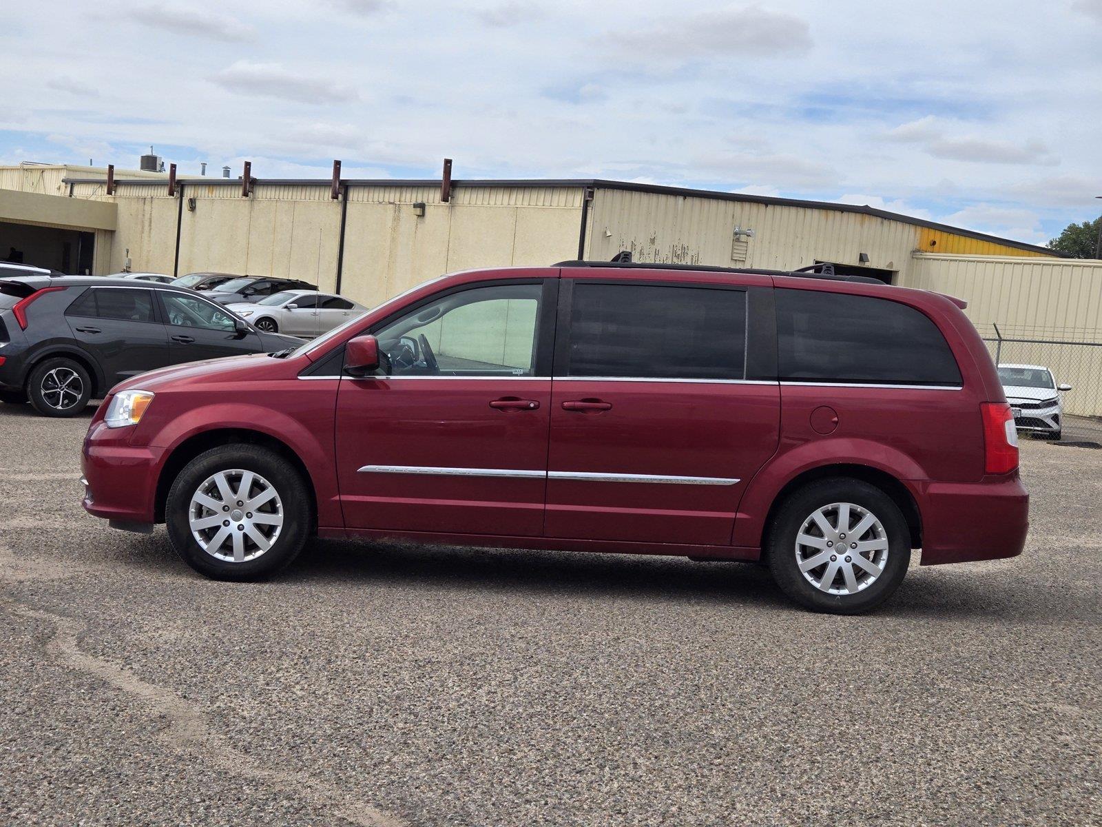 Used 2015 Chrysler Town & Country Touring with VIN 2C4RC1BG9FR752034 for sale in Pueblo, CO