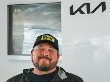 Staff member Jay Cortez from ID_b8bd92