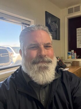 Staff member Jeff Dunker from ID_8fe949