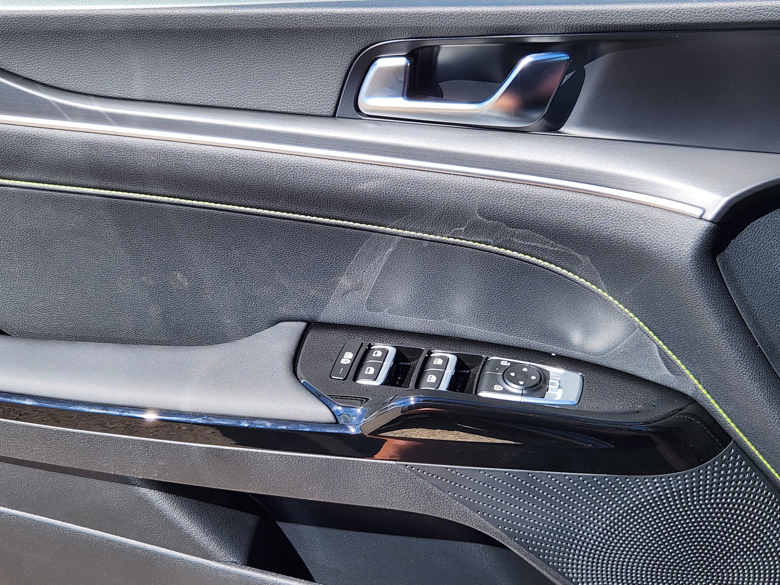 2026 Kia K5 GT - Photo 6