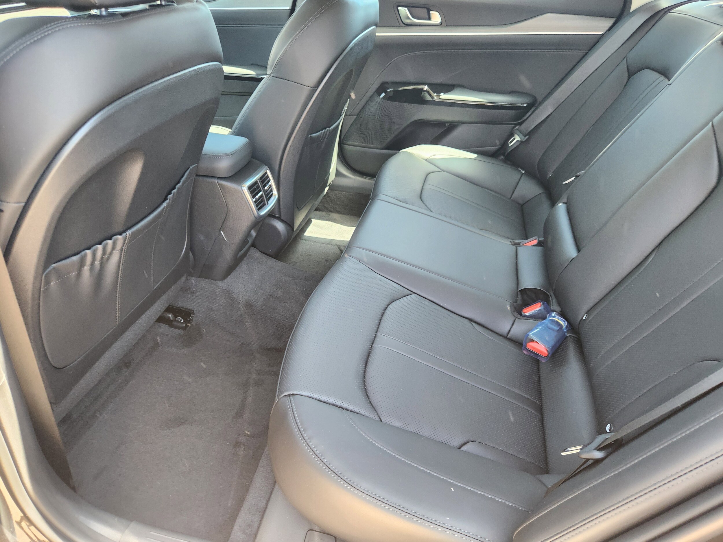 2025 Kia K5 EX - Photo 9