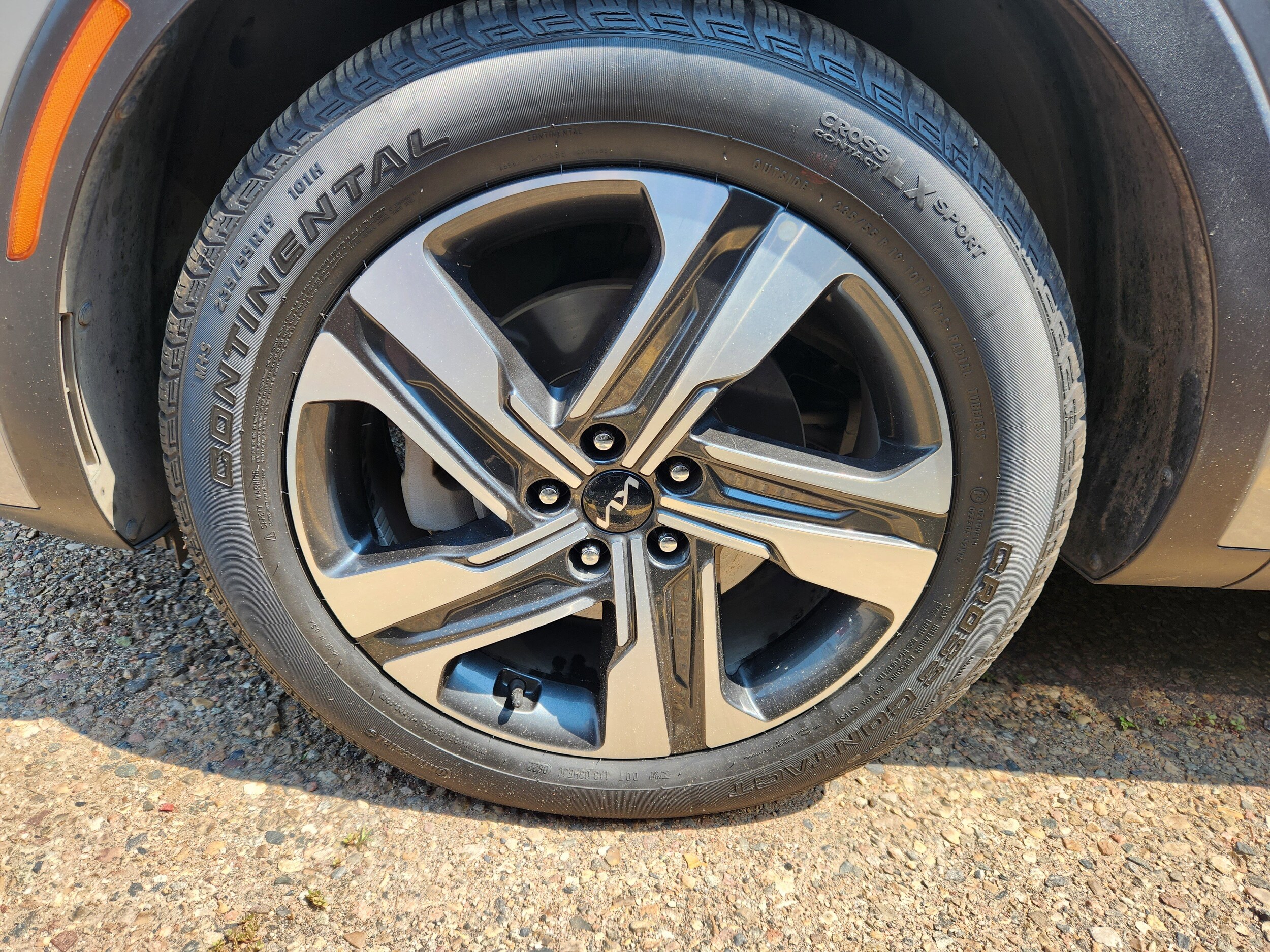 2022 Kia Sorento Plug-In Hybrid SX photo 2