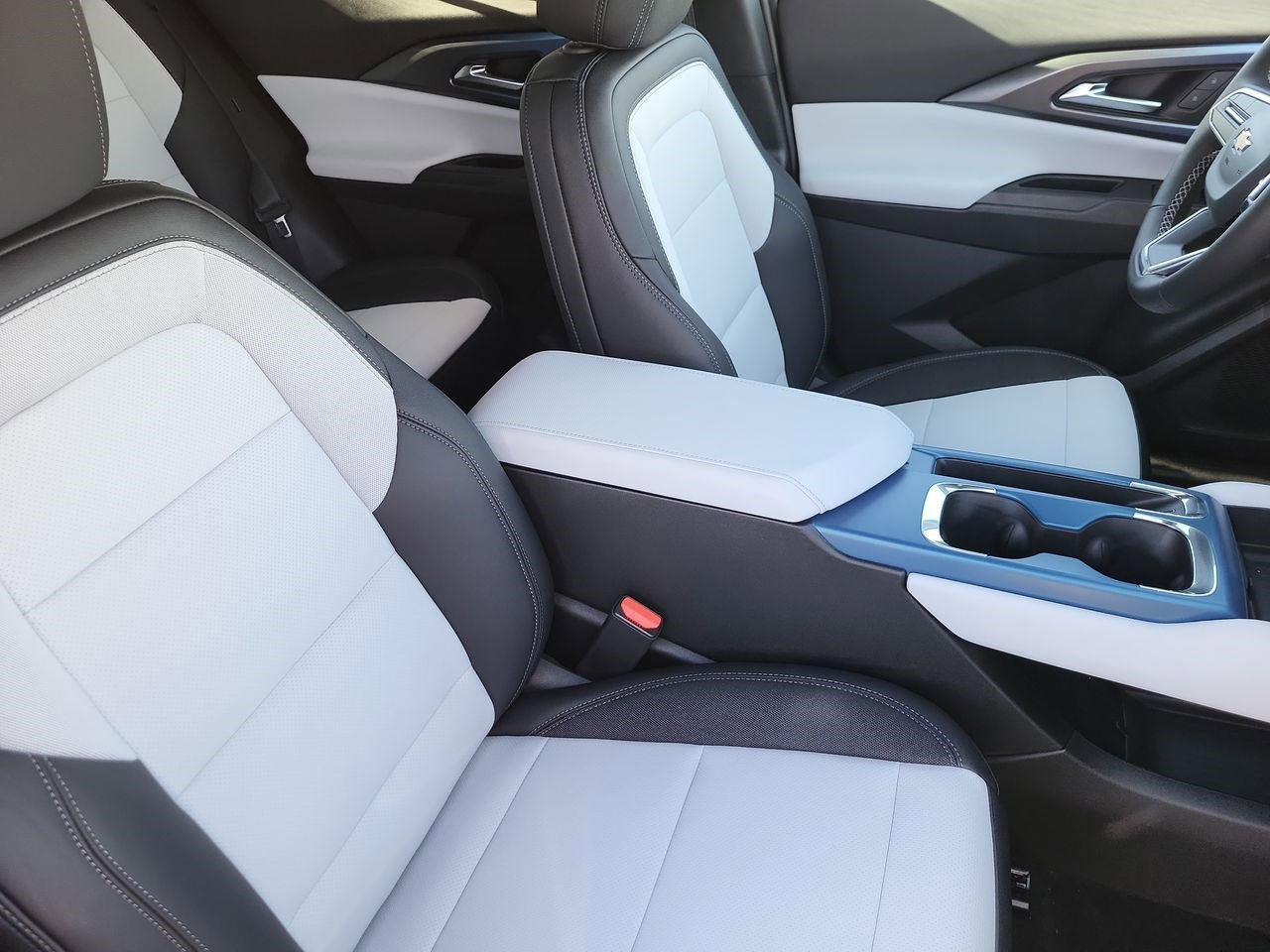 2026 Chevrolet Equinox EV 2LT - Photo 28