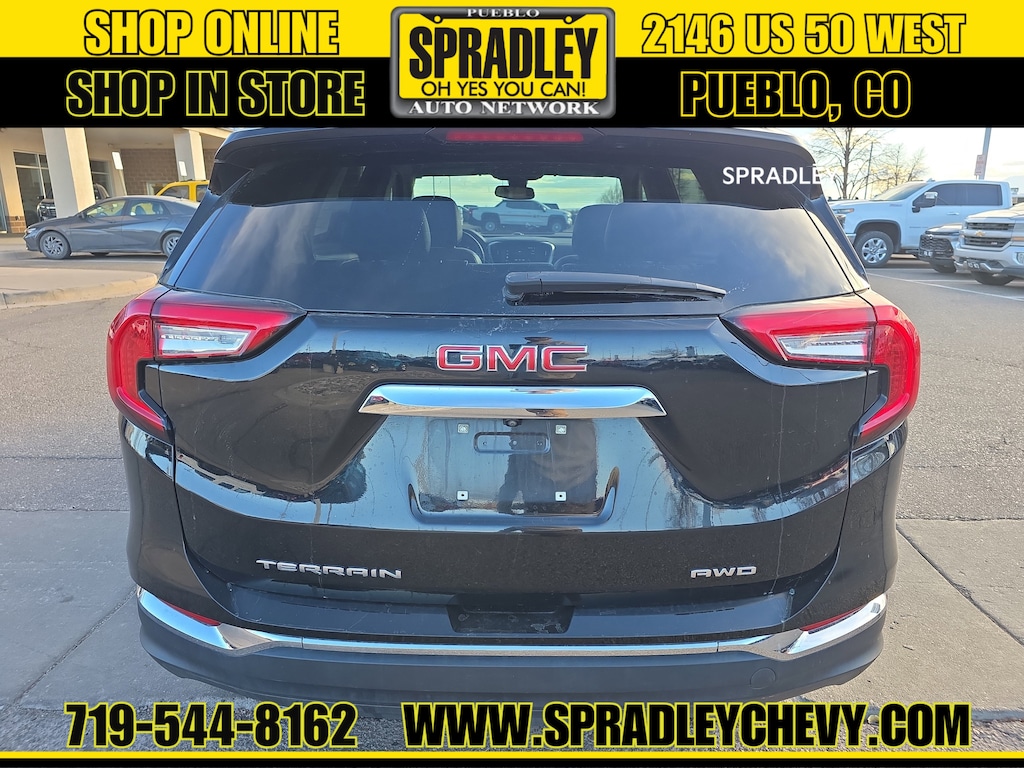 Used 2024 GMC Terrain SLT SUV