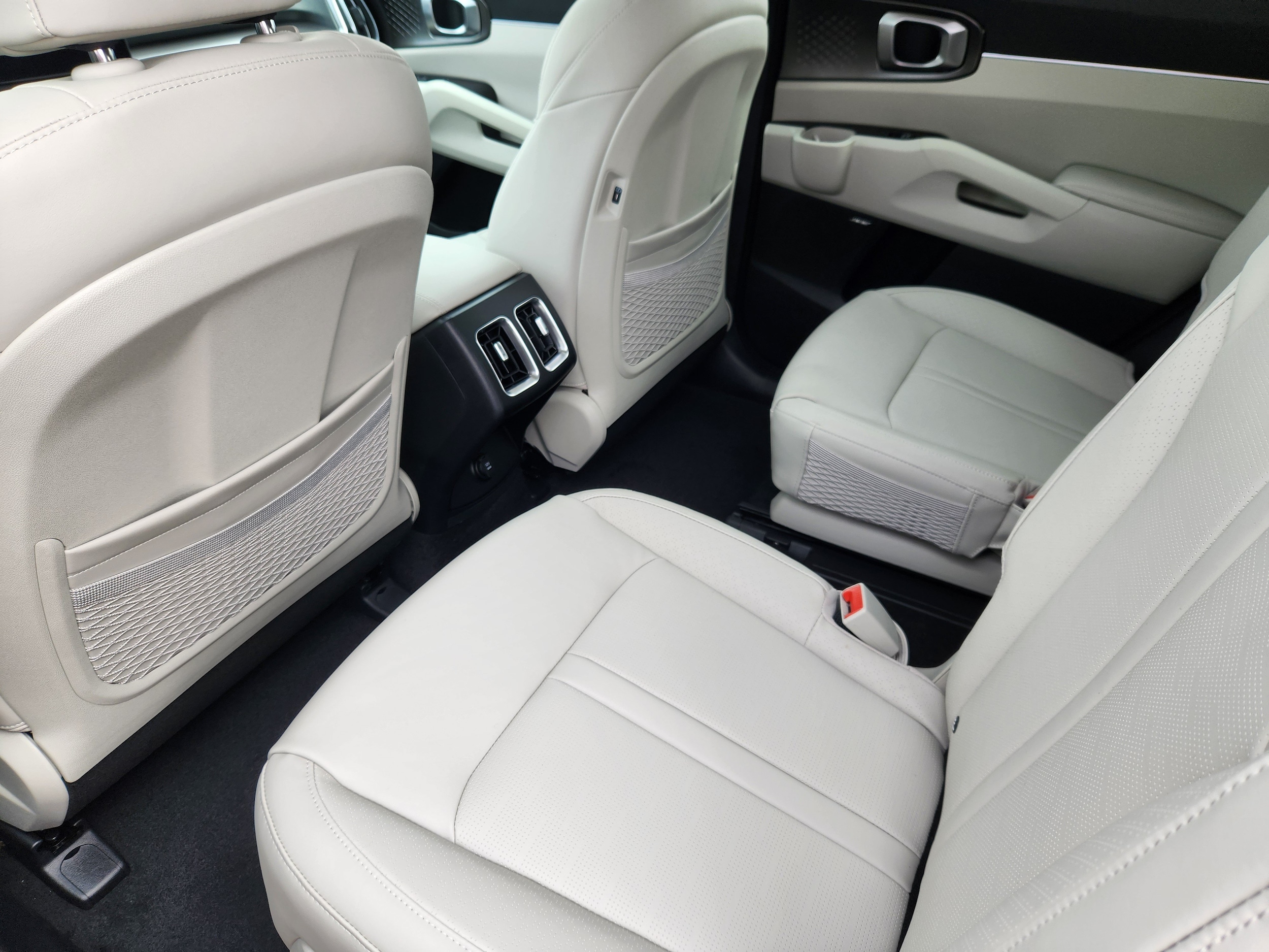 2026 Kia Sorento EX PHEV - Photo 9