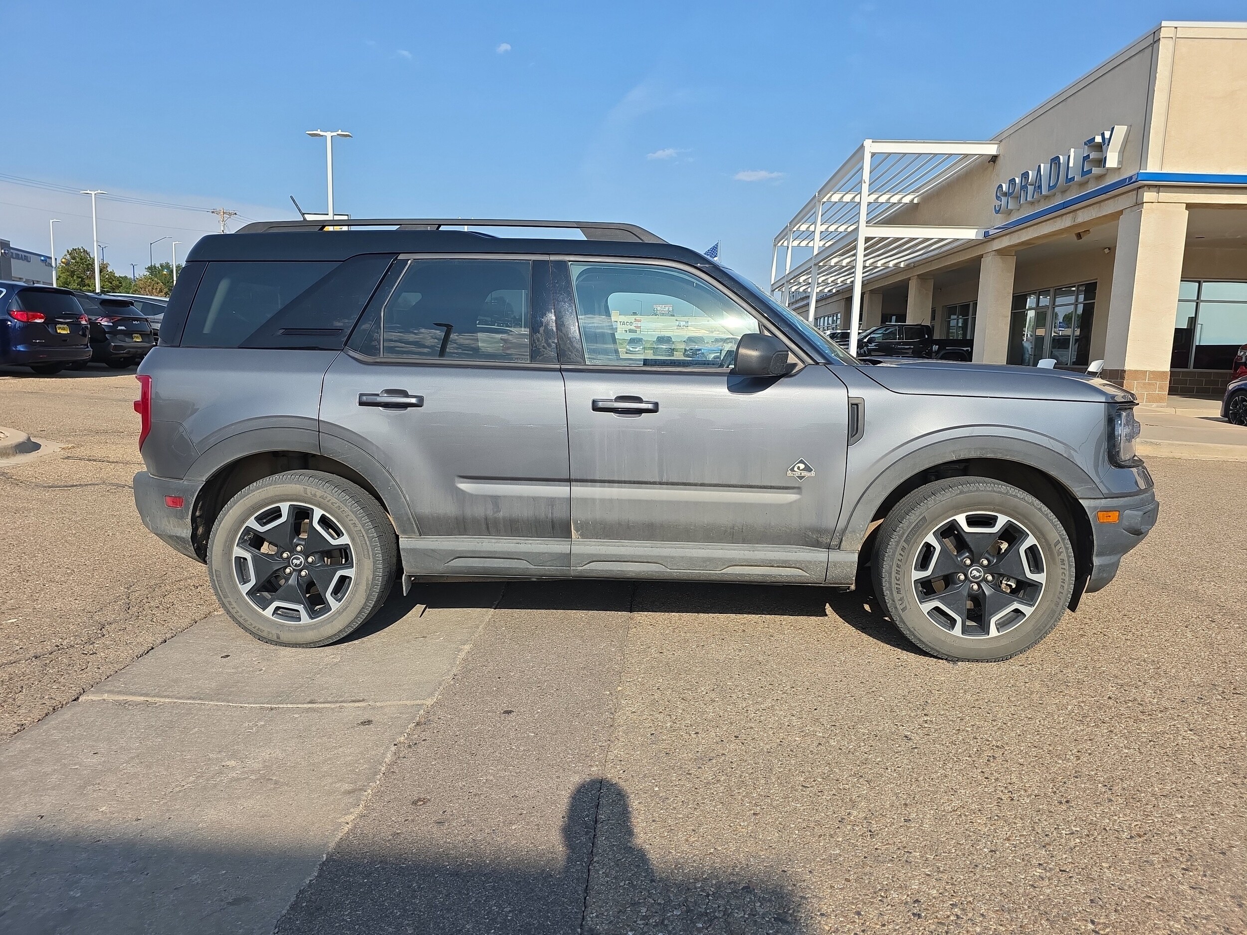 2021 Ford Bronco Sport Outer Banks photo 2