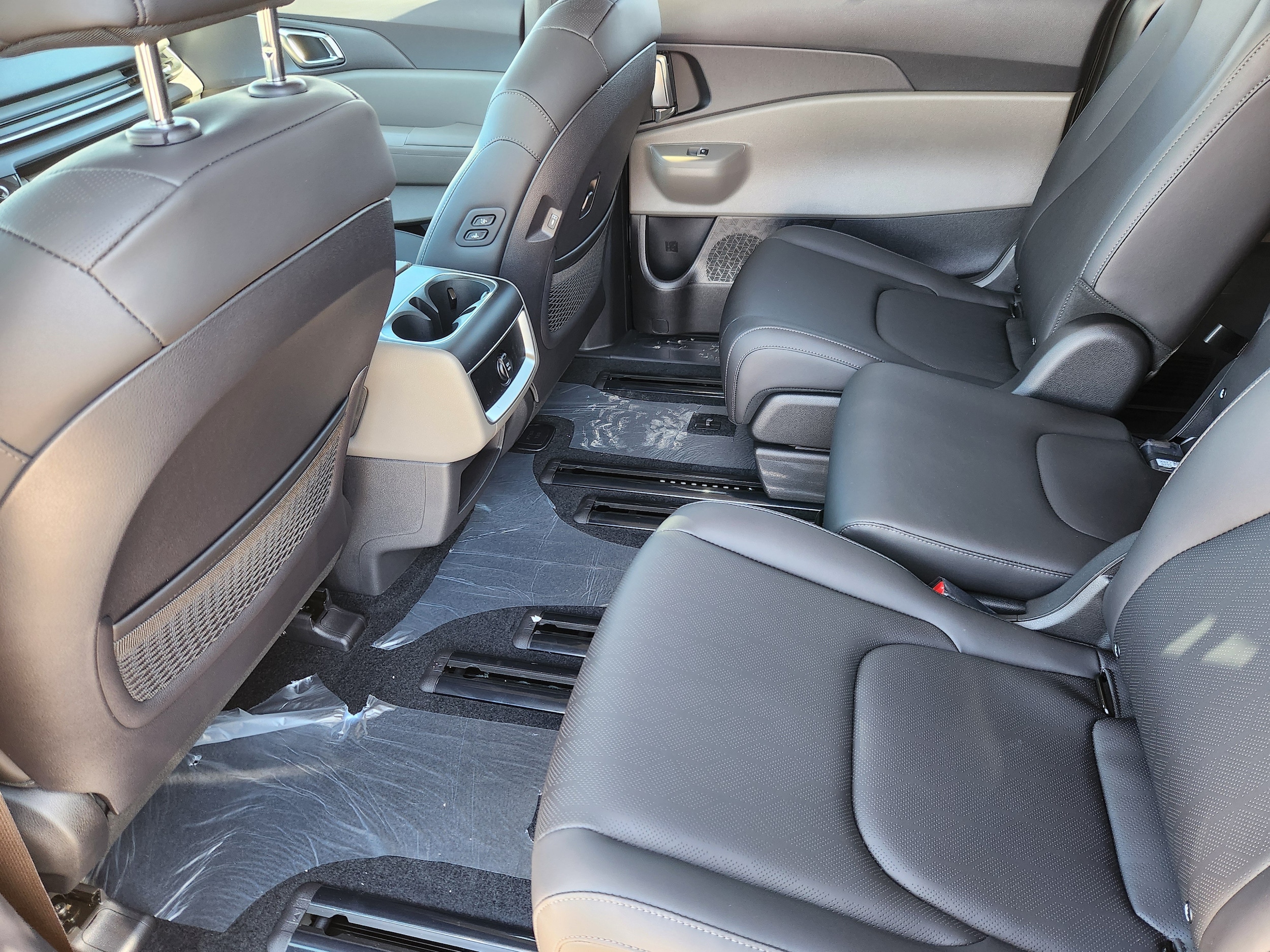 2026 Kia Carnival EX - Photo 9
