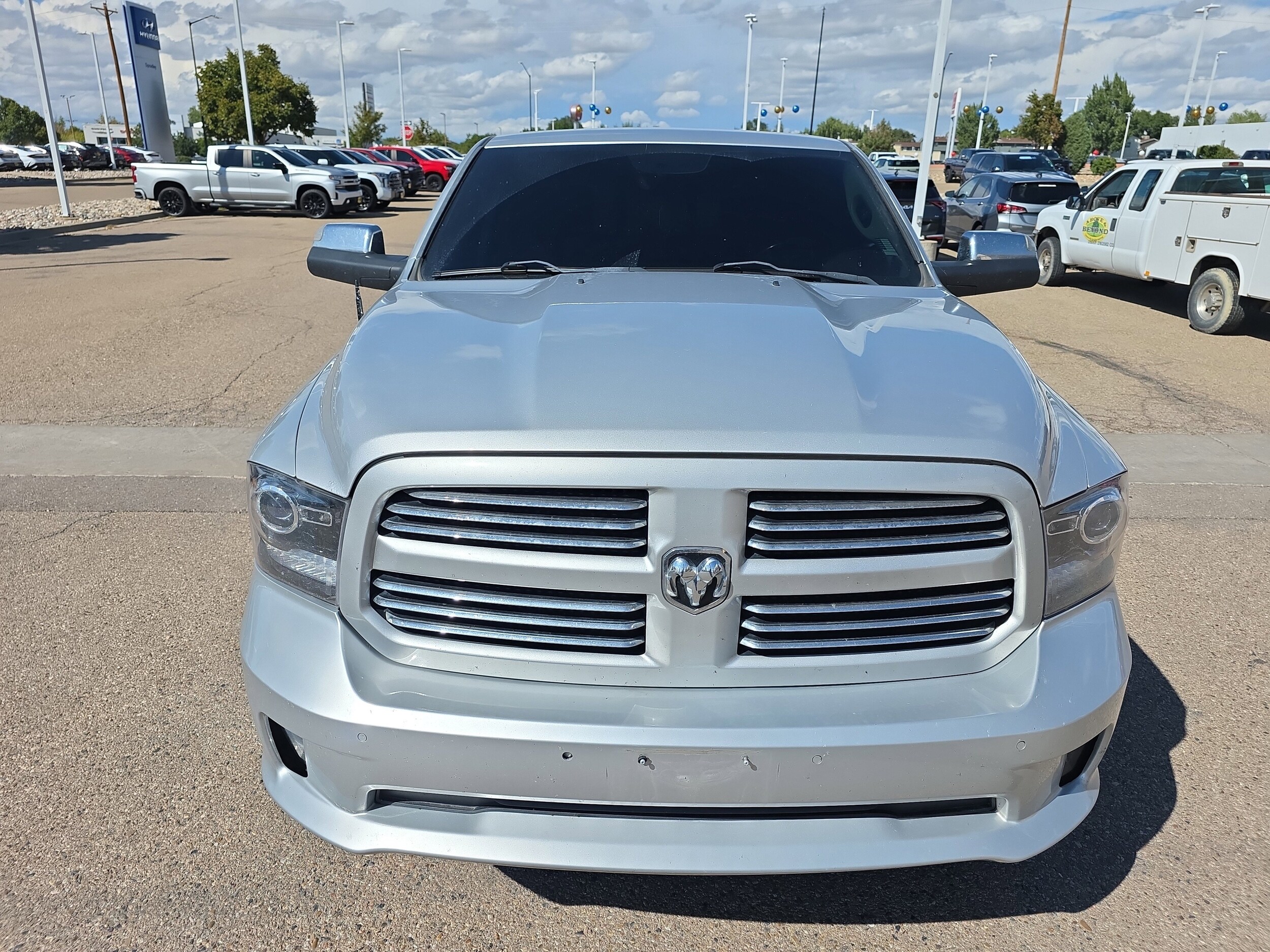 2014 Ram 1500 Sport photo 2