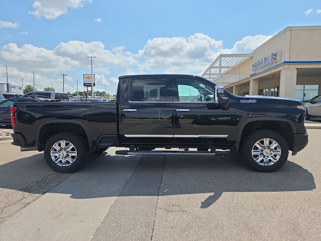 Used 2024 Chevrolet Silverado 2500 HD High Country Truck Crew Cab