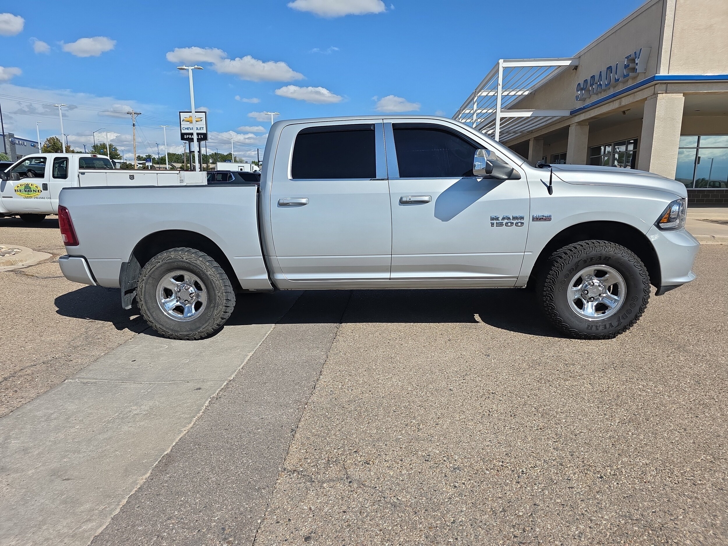 2014 Ram 1500 Sport photo 3