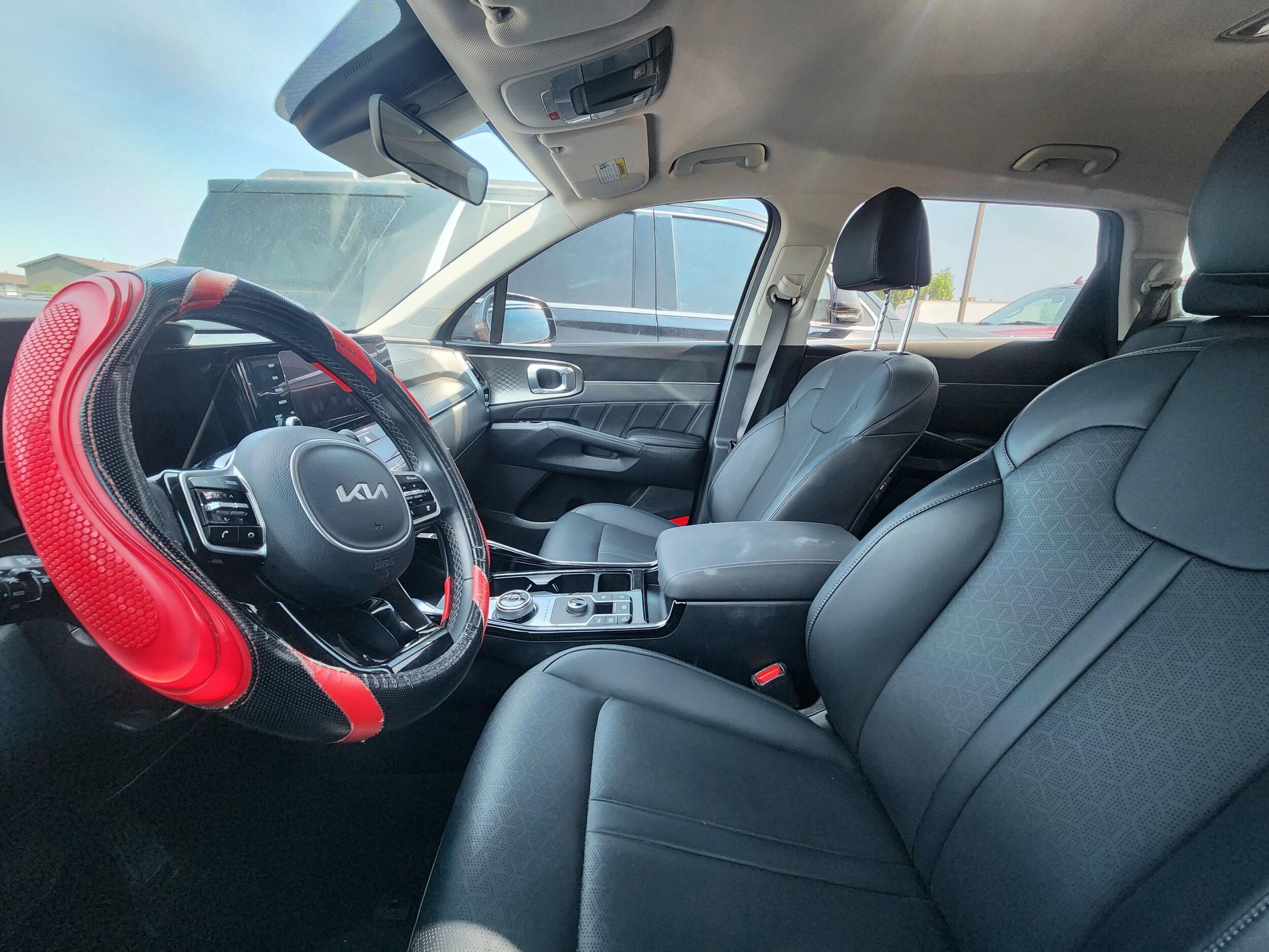 2022 Kia Sorento Plug-In Hybrid SX photo 3