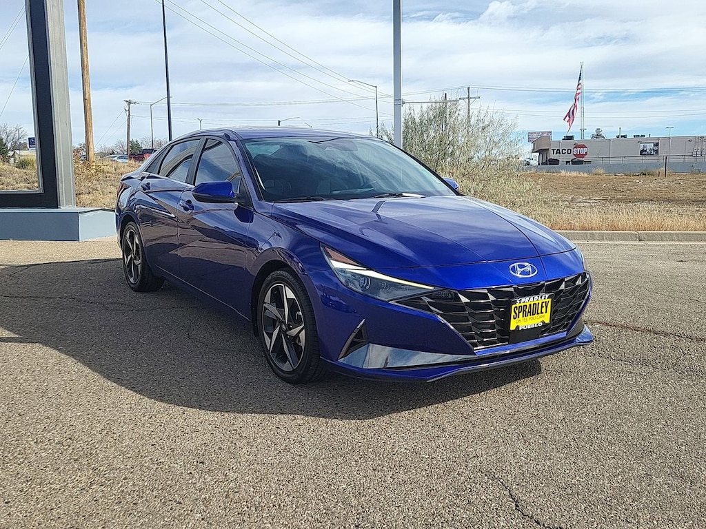Used 2022 Hyundai Elantra Limited Sedan