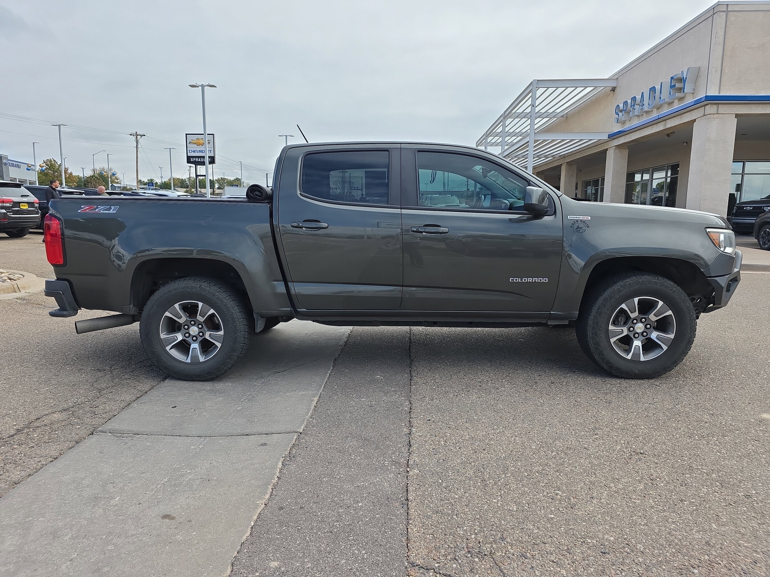 2018 Chevrolet Colorado Z71 photo 2