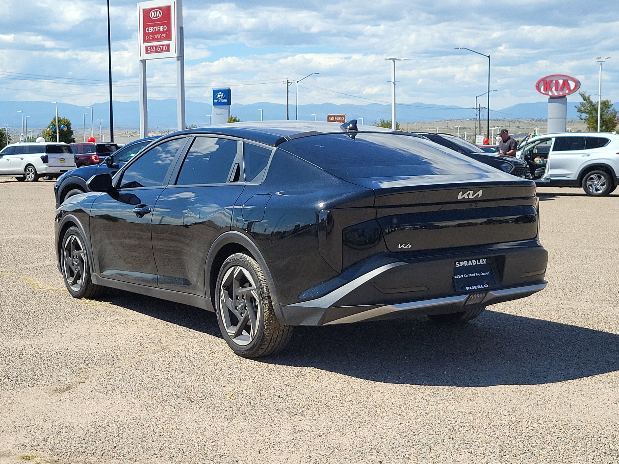 2025 Kia K4 EX photo 3