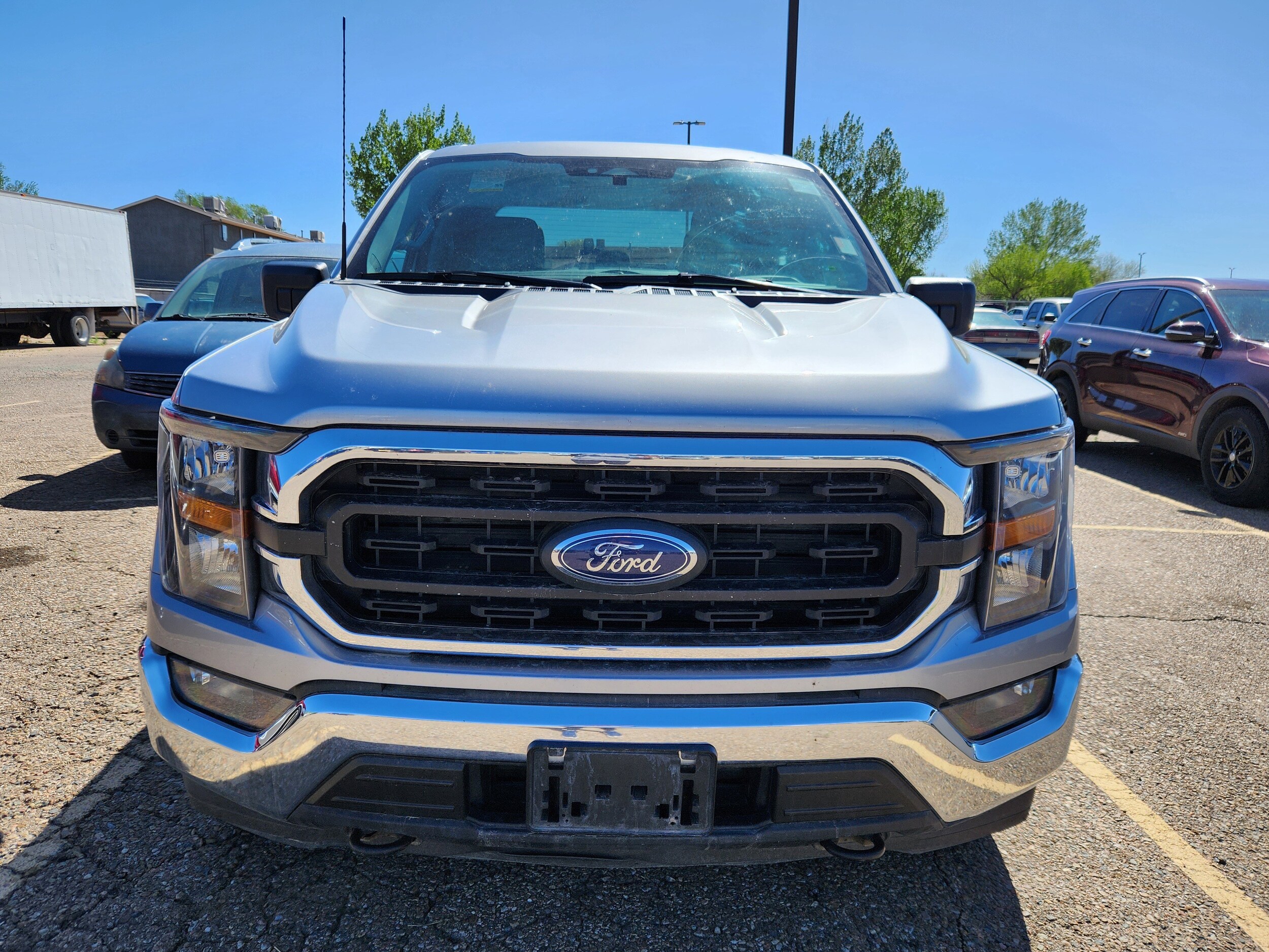 2023 Ford F-150 XLT photo 2