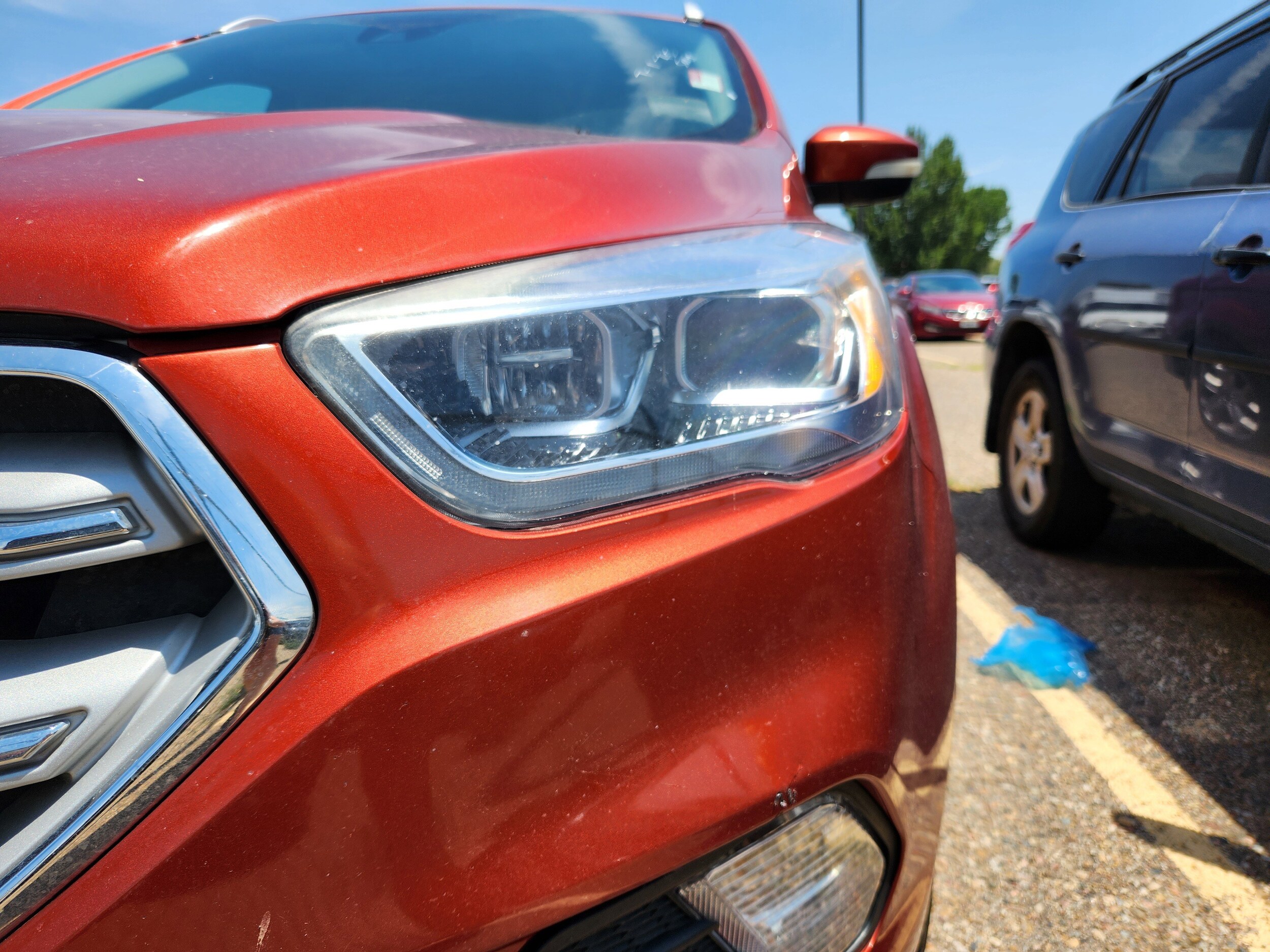 2019 Ford Escape Titanium photo 2