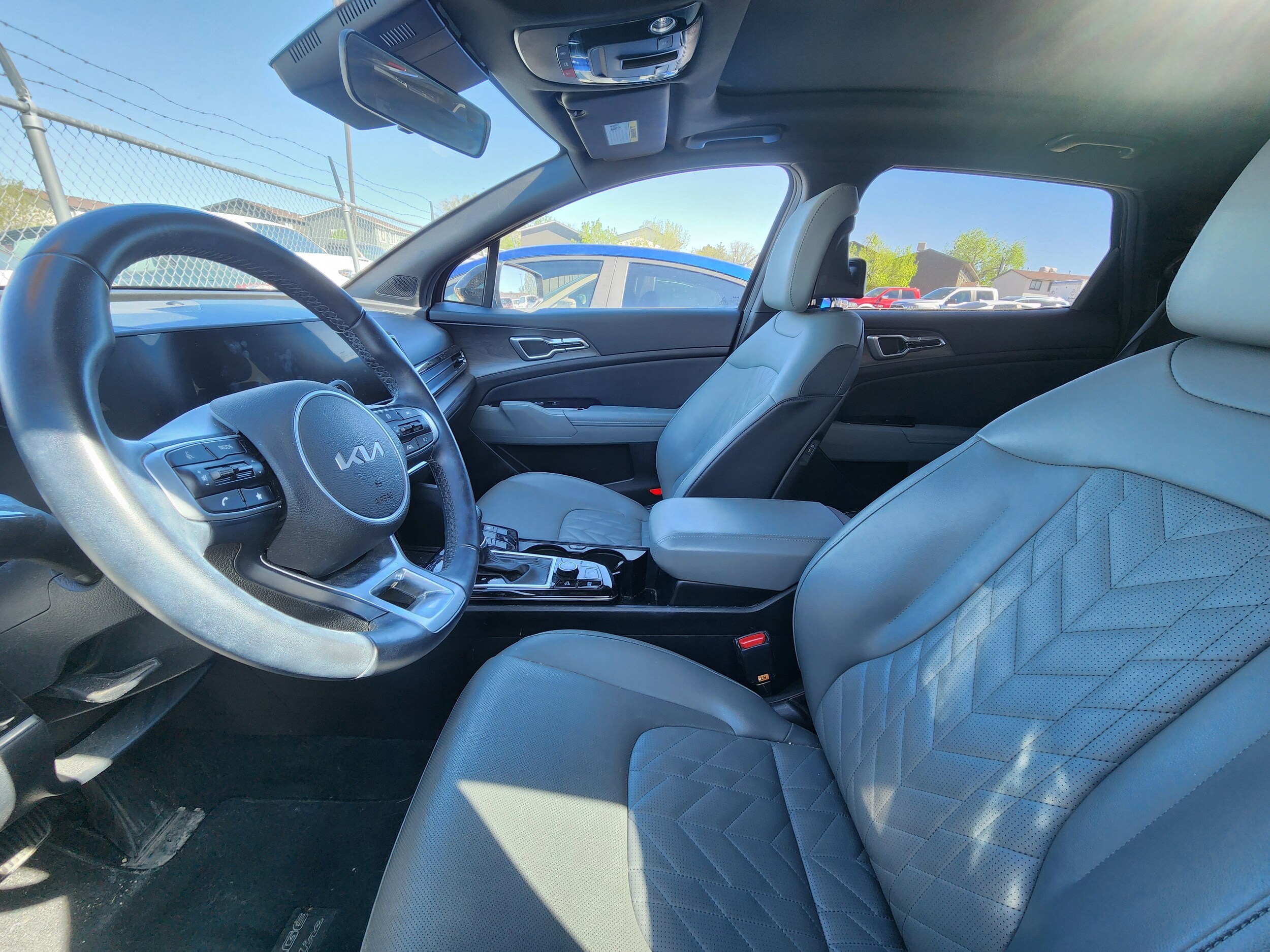 2023 Kia Sportage X-Line photo 2