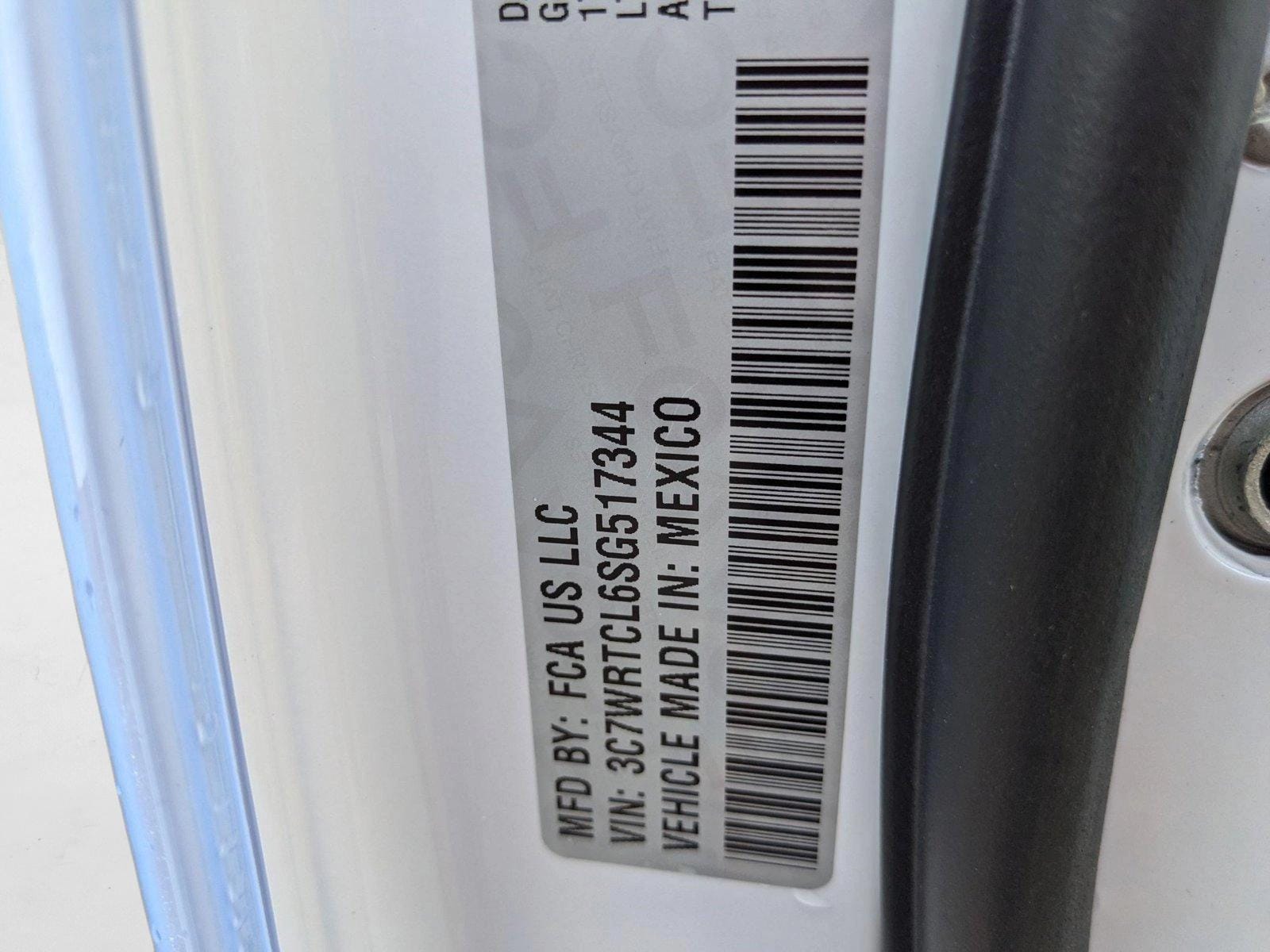 2025 RAM 3500 Chassis Tradesman - Photo 17