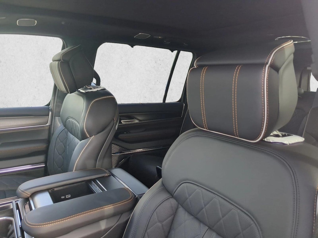 New 2026 Jeep Grand Wagoneer Summit Reserve SUV