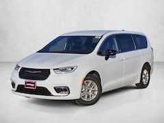 2025 Chrysler Pacifica Select Van Passenger Van
