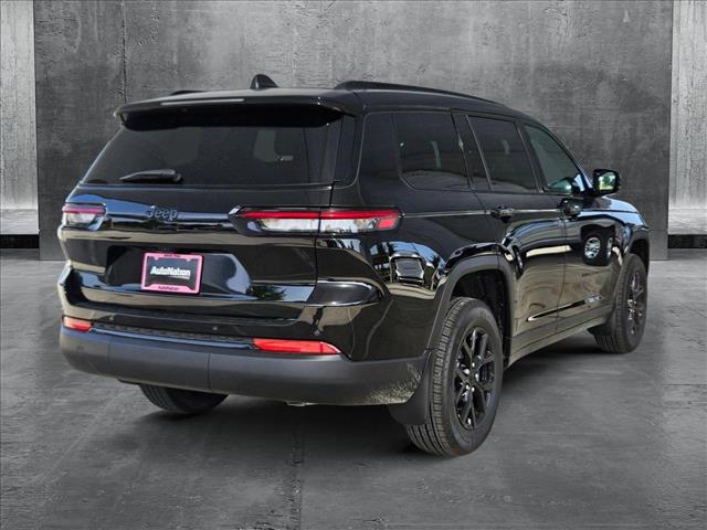 2025 Jeep Grand Cherokee Altitude X photo 2