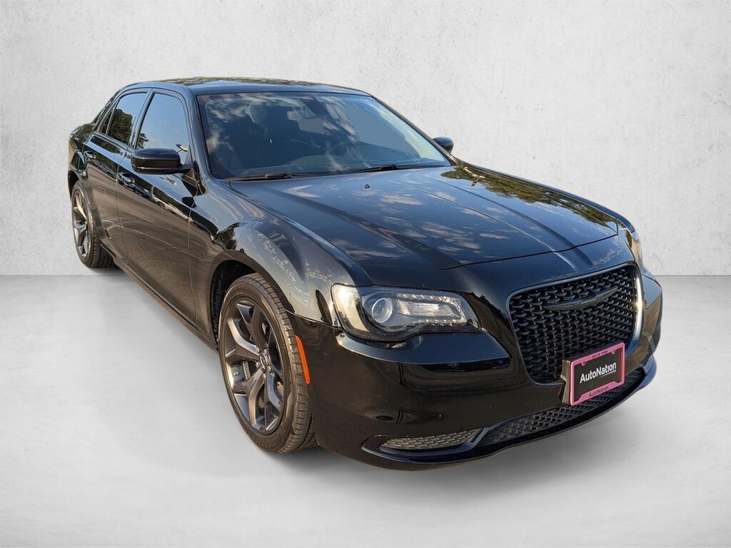 Certified 2023 Chrysler 300 Touring 4dr Car