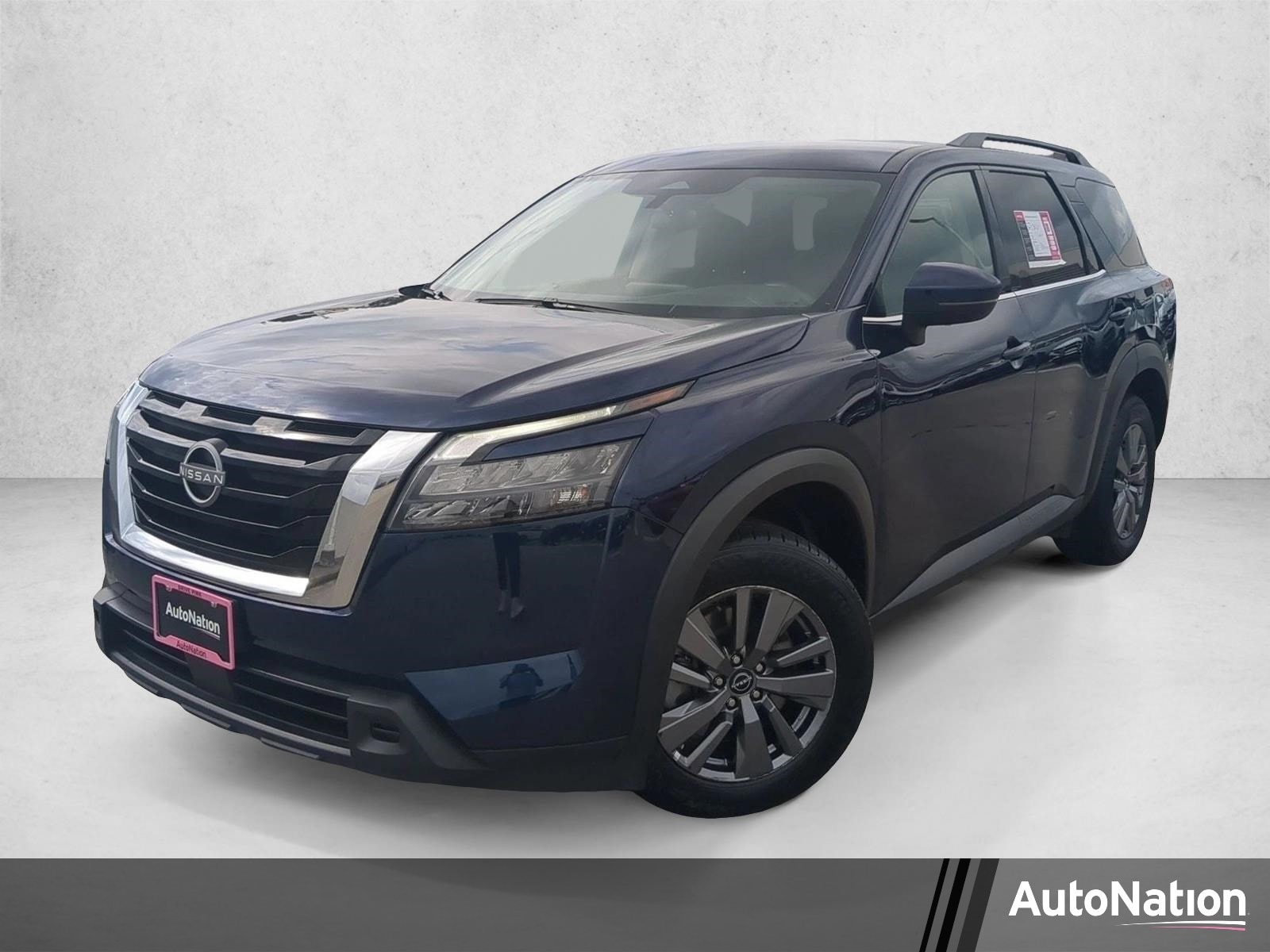 2025 Nissan Pathfinder SV 4WD's photo