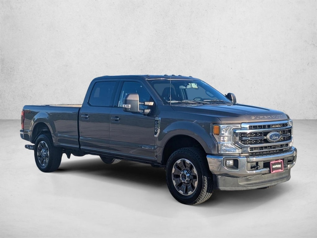 Used 2022 Ford F-250 LARIAT Crew Cab Pickup