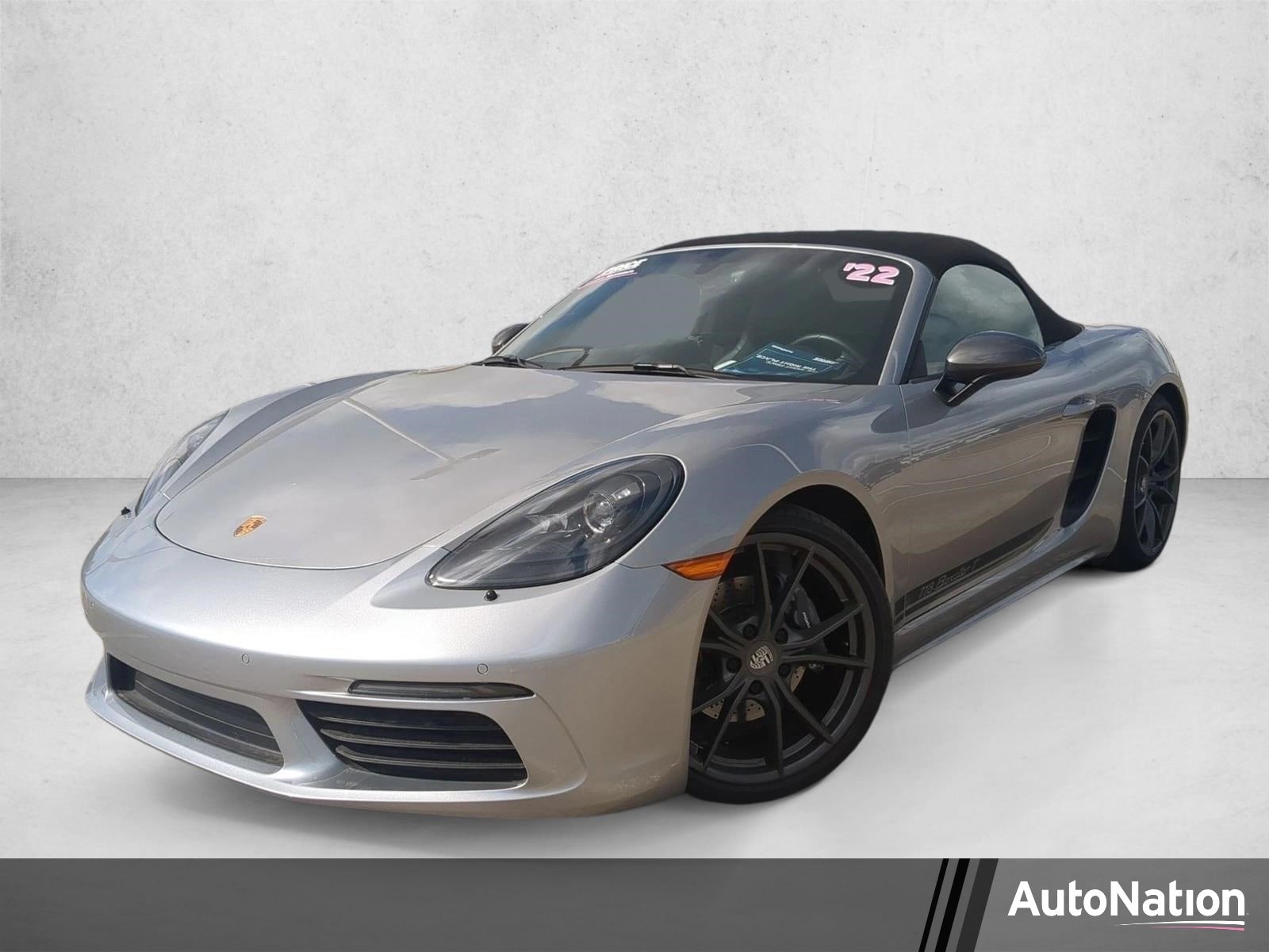 2022 Porsche 718 Boxster T's photo