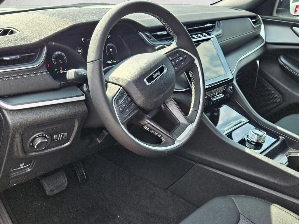 New 2026 Jeep Grand Cherokee L Laredo X SUV