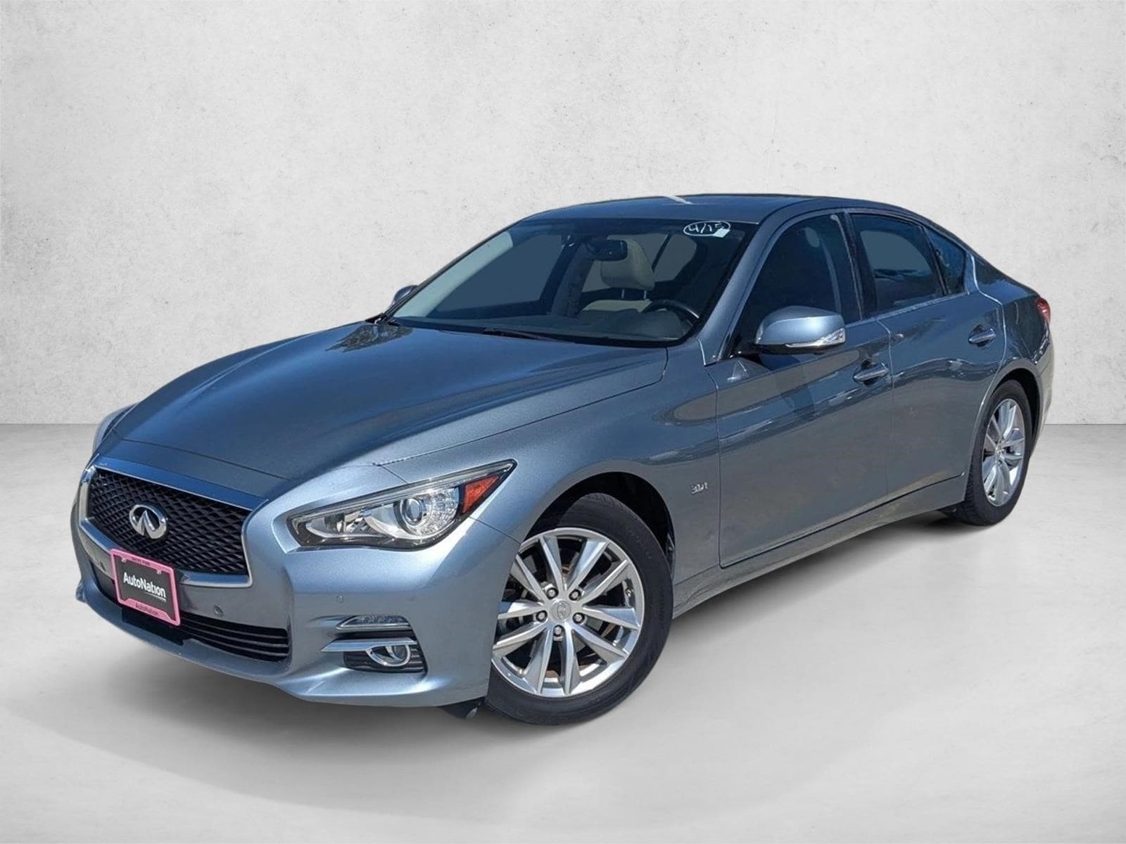 2016 INFINITI Q50 Premium