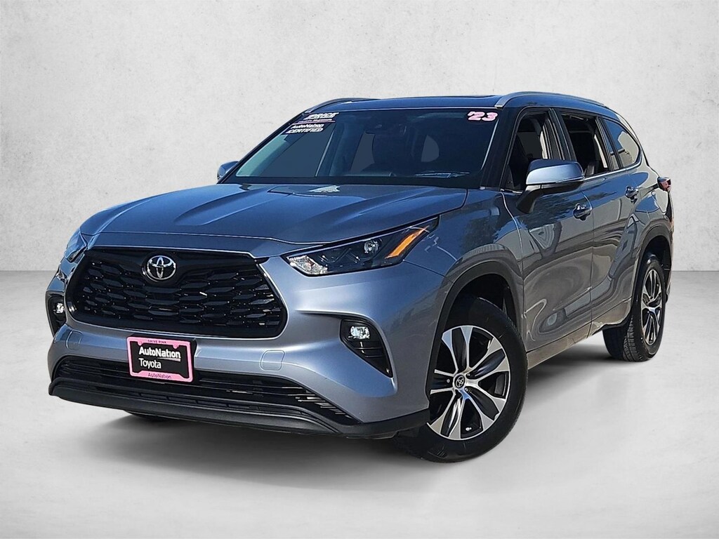 Used 2023 Toyota Highlander XLE Sport Utility