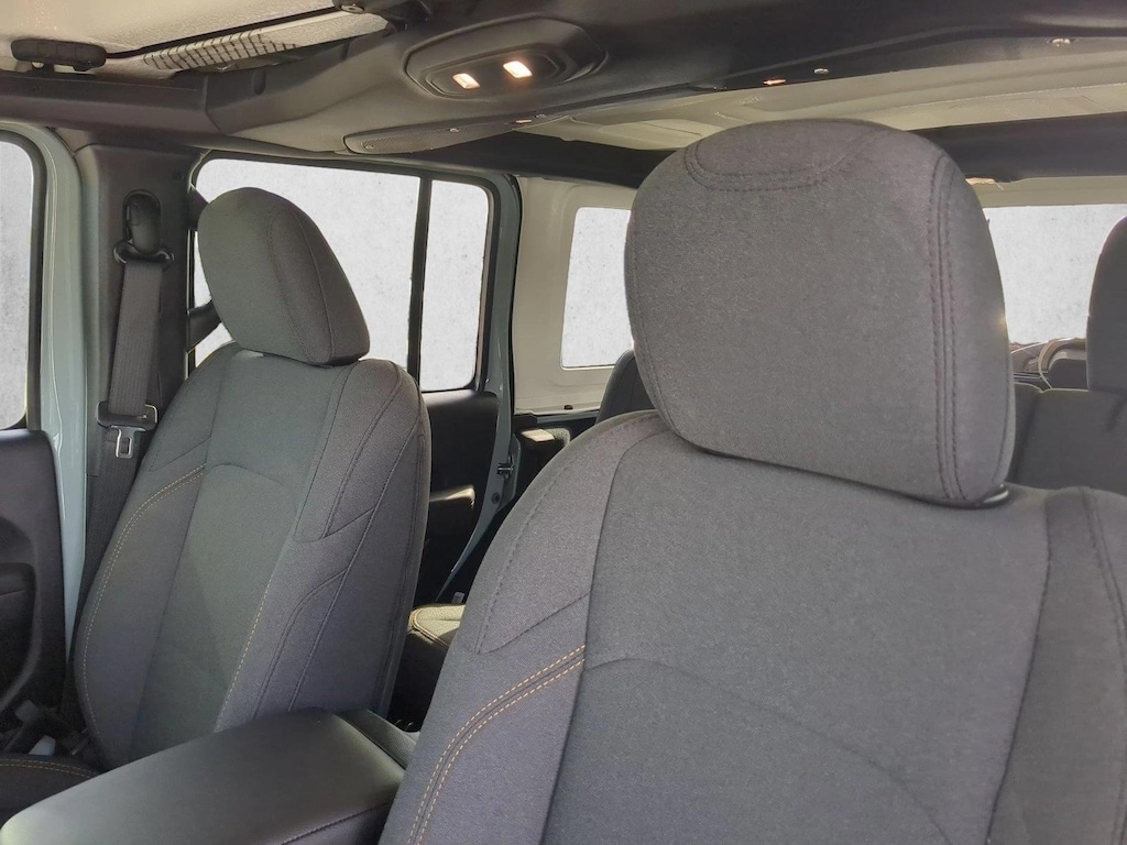 New 2026 Jeep Wrangler Sport S SUV