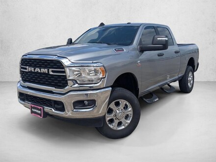 2024 Ram 3500 Big Horn Crew Cab Pickup