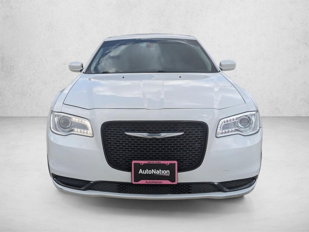 Used 2018 Chrysler 300 Touring L 4dr Car