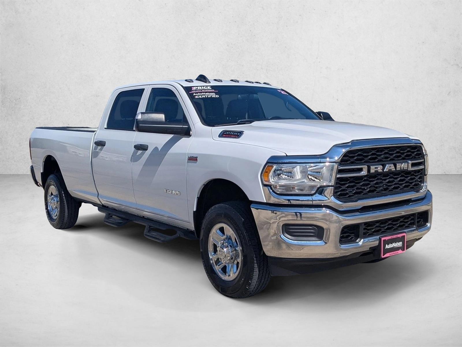2022 Ram 2500 Tradesman photo 3