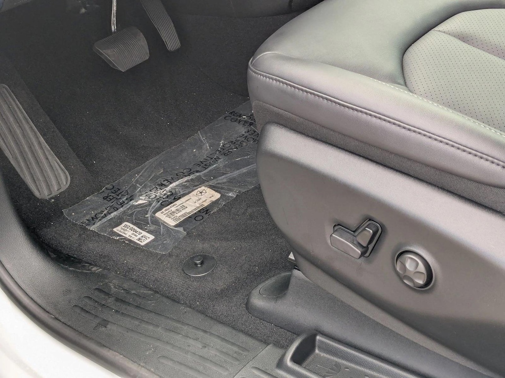 New 2026 Chrysler Pacifica Select Van Passenger Van