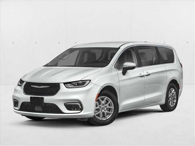 2024 Chrysler Pacifica Touring L's photo